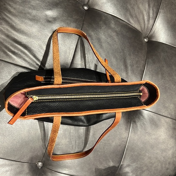 Dooney & Bourke Charleston Shopper Tote Shoulder Bag Black Pebbled Leather - Picture 6 of 9